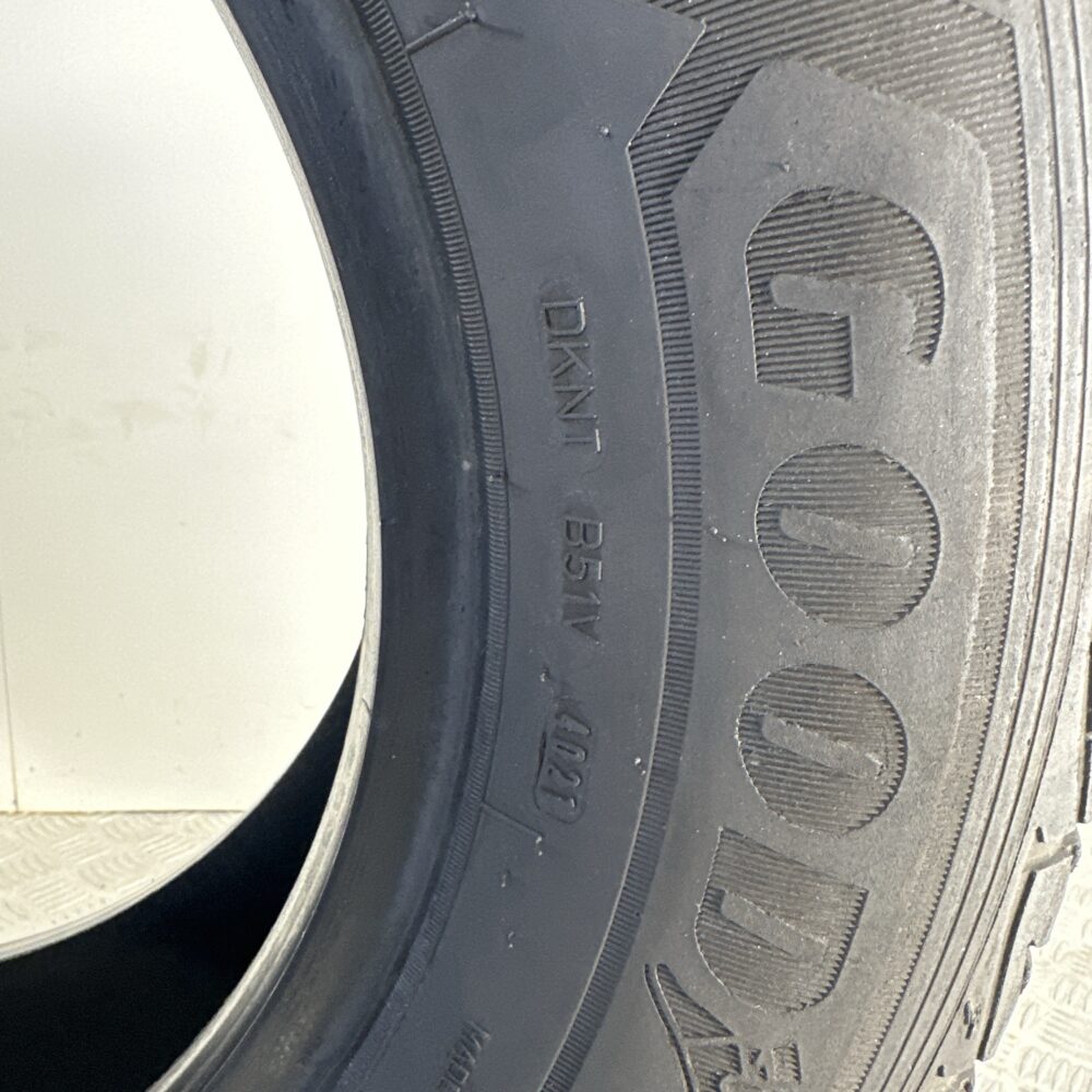 Pneumatici Usati 215 70 R15C 109/107S Goodyear Ultra Grip Cargo Invernali | Gomme Usate | PrimaGomme.it Pneumatici Usati 215 70 R15C 109/107S Goodyear Ultra Grip Cargo Invernali - immagine 5