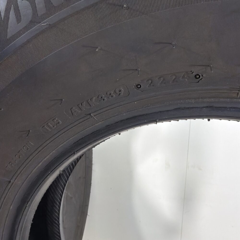 Pneumatici Usati 225 75 R16C 121 120R Bridgestone Duravis Van Winter 76% Invernali | Gomme Usate | PrimaGomme.it Pneumatici Usati 225 75 R16C 121 120R Bridgestone Duravis Van Winter 76% Invernali - immagine 5