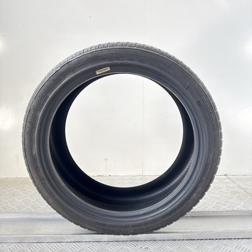 Pneumatico Usato 205 45 R17 XL 88W Nokian Line 76% Estivo | Gomme Usate | PrimaGomme.it Pneumatico usato 205 45 R17 Nokian Line - foto 6