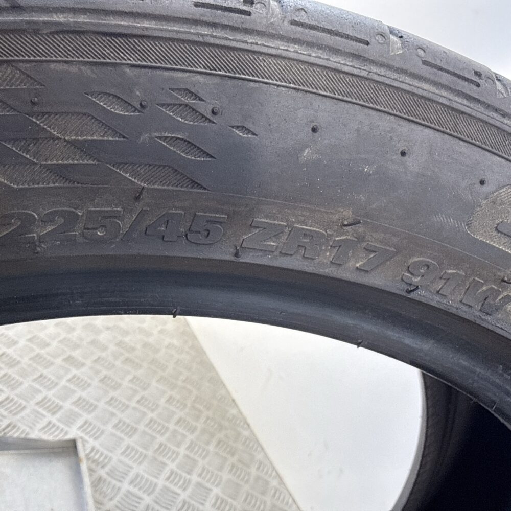Gomme Usate 225 45 ZR17 91W Kumho Ecsta PS71 Estive | Gomme Usate | PrimaGomme.it Gomme Usate 225 45 ZR17 91W Kumho Ecsta PS71 Estive - immagine 4