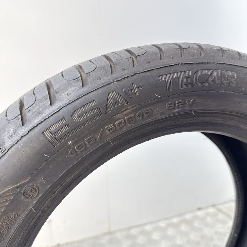 Pneumatico Usato 195 50 R15 82V Esa Tecar Sprint 5 HP 71% Estivo | Gomme Usate | PrimaGomme.it Pneumatico usato 195 50 R15 Esa Tecar Sprint 5 HP - foto 2