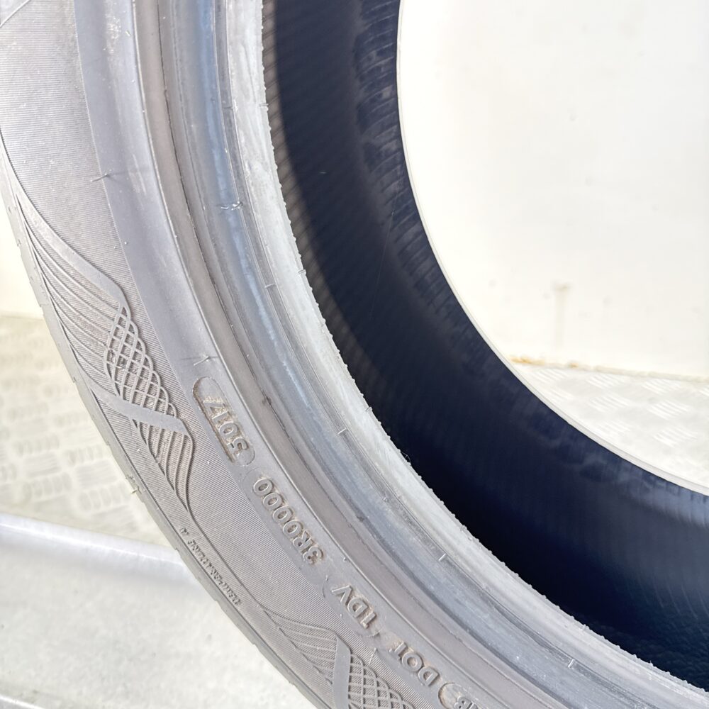 Pneumatico Usato 215 55 ZR17 98W Vredestein Ultraslim Giugaro 86% Estivo | Gomme Usate | PrimaGomme.it Pneumatico usato 215 55 ZR17 Vredestein Ultraslim Giugaro