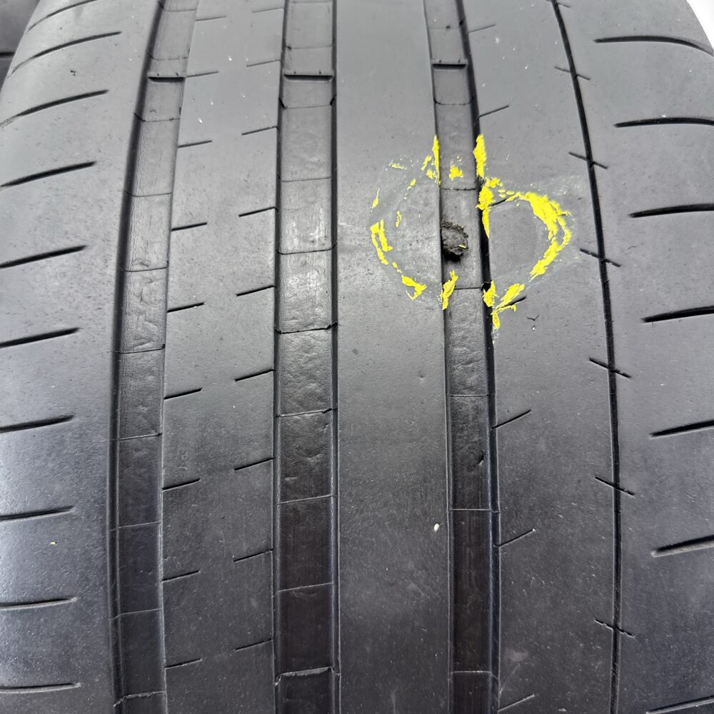 Gomme Usate 275 35 ZR20 102Y Michelin Pilot Super Sport 74% Estive | Gomme Usate | PrimaGomme.it Gomme Usate 275 35 ZR20 102Y Michelin Pilot Super Sport 74% Estive - immagine 10