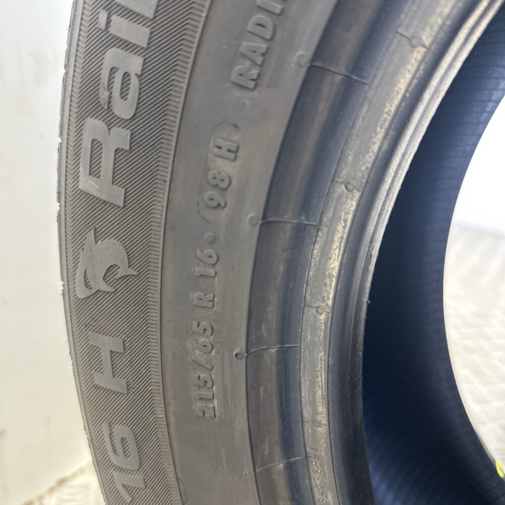 Gomme Usate 215 65 R16 98H Uniroyal Rainexpert 3 Estive | Gomme Usate | PrimaGomme.it Gomme Usate 215 65 R16 98H Uniroyal Rainexpert 3 Estive - immagine 4