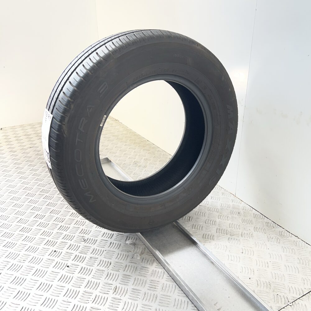 Pneumatico Usato 205 65 R15 99H Maxxis Mecotra 3 79% Estivo | Gomme Usate | PrimaGomme.it Pneumatico usato 205 65 R15 Maxxis Mecotra 3 - foto 2