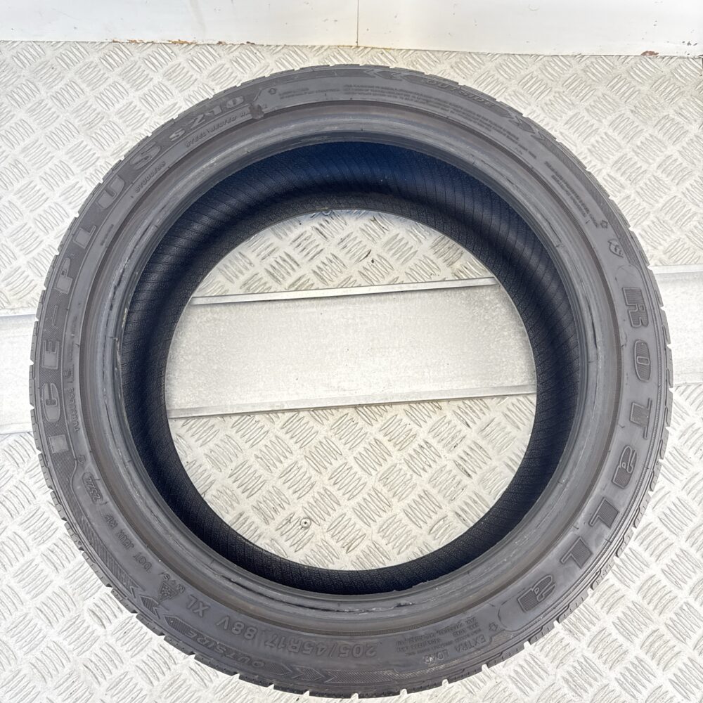 Gomma Usata 205 45 R17 88V Rotalla Ice-Plus S210 Invernale | Gomme Usate | PrimaGomme.it Gomma usata 205 45 R17 Rotalla Ice-Plus S210 - foto 4