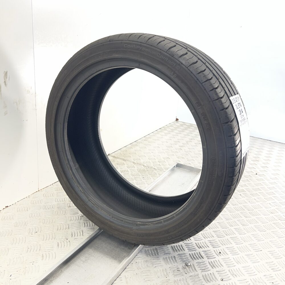 Pneumatico Usato 215 40 R17 XL 87W Continental ContiPremiumContact 2 74% Estivo | Gomme Usate | PrimaGomme.it Pneumatico usato 215 40 R17 Continental ContiPremiumContact 2