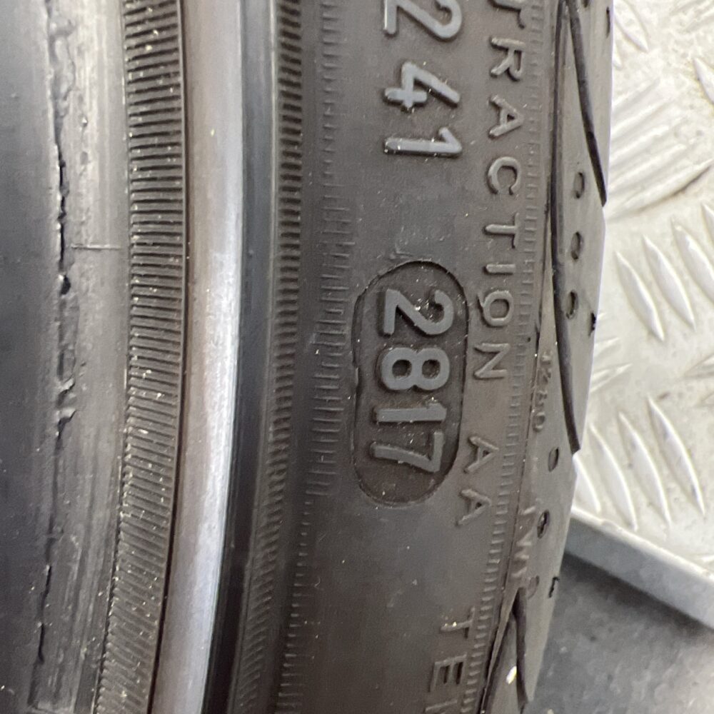 Pneumatico Usato 205 40 ZR17 84W Pirelli P Zero Nero 74% Estivo | Gomme Usate | PrimaGomme.it Pneumatico usato 205 40 ZR17 Pirelli P Zero Nero - foto 4