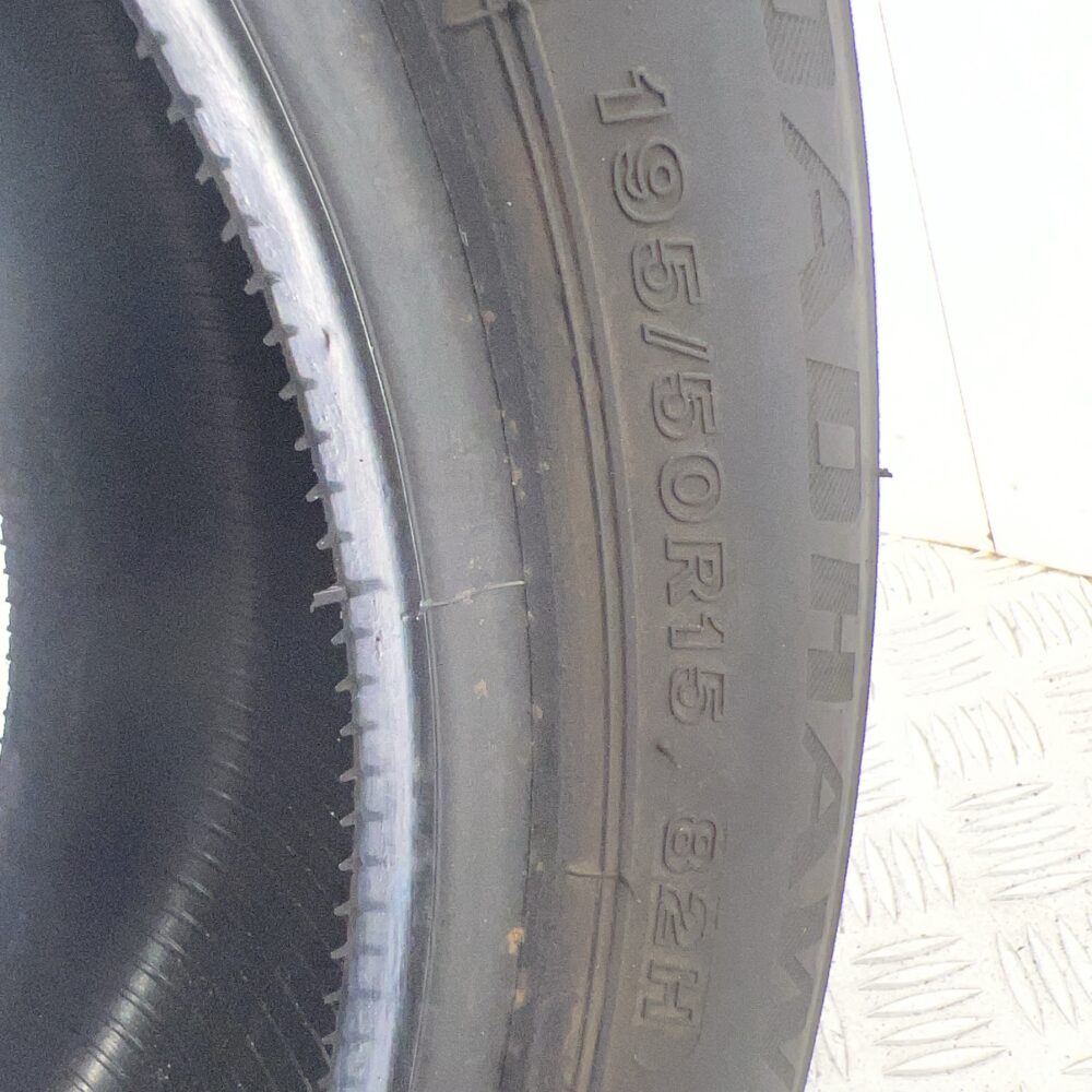 Pneumatico Usato 195 50 R15 82H Firestone Roadhawk Estivo | Gomme Usate | PrimaGomme.it Pneumatico usato 195 50 R15 Firestone Roadhawk - foto 3