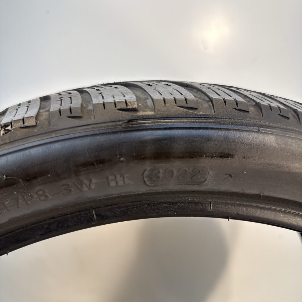 Gomme Usate 255 35 R19 96V Hankook Winter Icept Evo 3 73% Invernali | Gomme Usate | PrimaGomme.it Gomme usate 255 35 R19 Hankook Winter Icept Evo 3 - foto 2