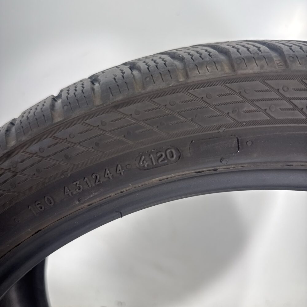 Gomme Usate 235 40 R19 XL 96V Nokian WR Snowproof 81% Invernali | Gomme Usate | PrimaGomme.it Gomme usate 235 40 R19 Nokian WR Snowproof - foto 3
