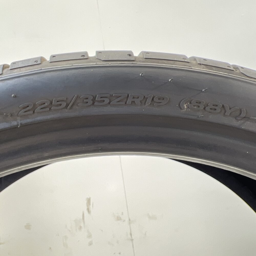 Gomma Usata 225 35 ZR19 88Y Hankook Ventus S1 Evo 3 89% Estiva | Gomme Usate | PrimaGomme.it Gomma Usata 225 35 ZR19 88Y Hankook Ventus S1 Evo 3 89% Estiva - immagine 4