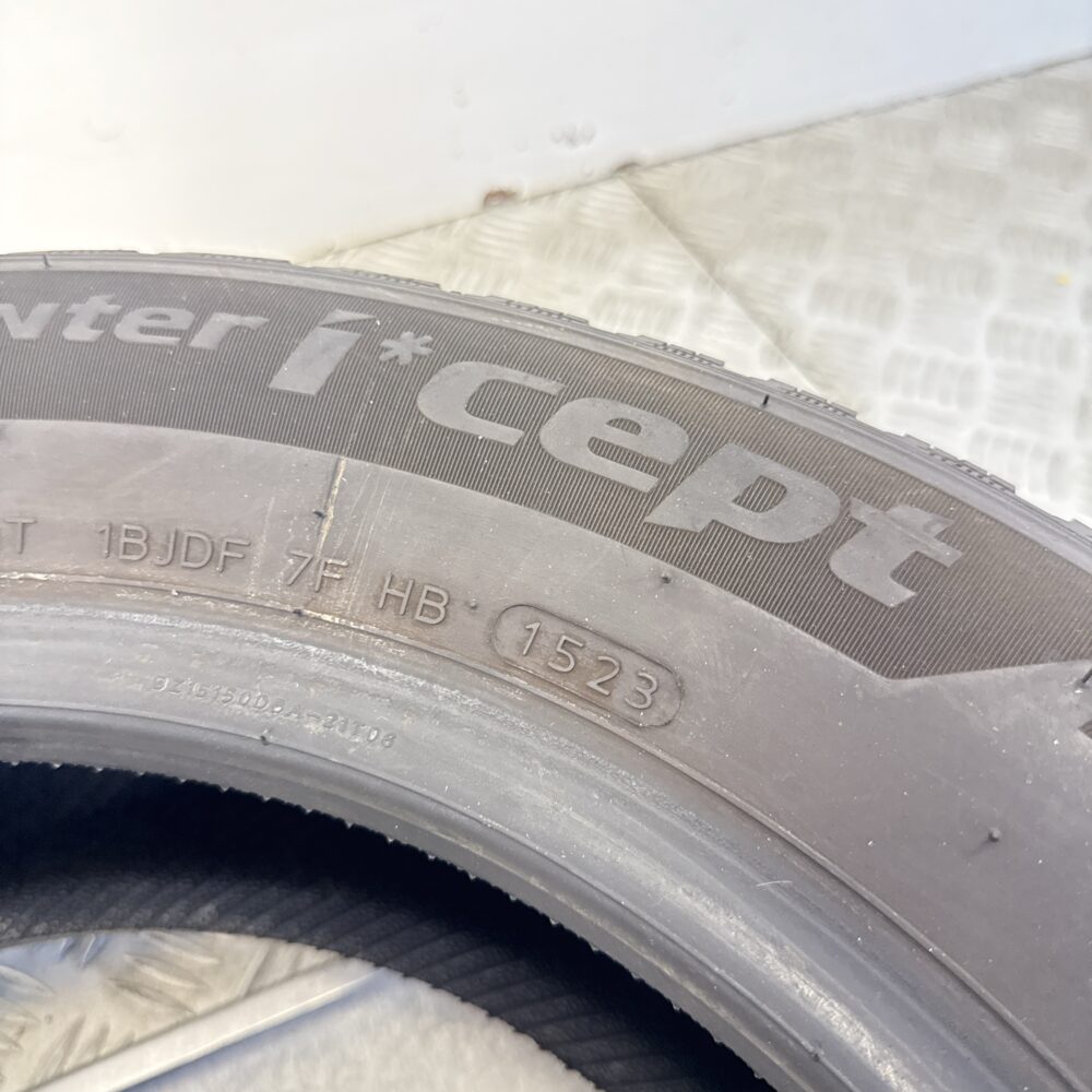 Gomma Usata 185 65 R15 92T Hankook Winter Icept RS3 85% Invernale | Gomme Usate | PrimaGomme.it Gomma usata 185 65 R15 Hankook Winter Icept RS3