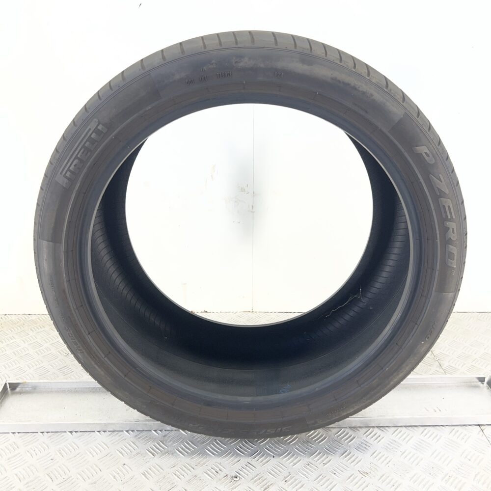 Pneumatico Usato 315 35 ZR22 111Y Pirelli P Zero 77% Estivo | Gomme Usate | PrimaGomme.it Pneumatico usato 315 35 ZR22 Pirelli P Zero