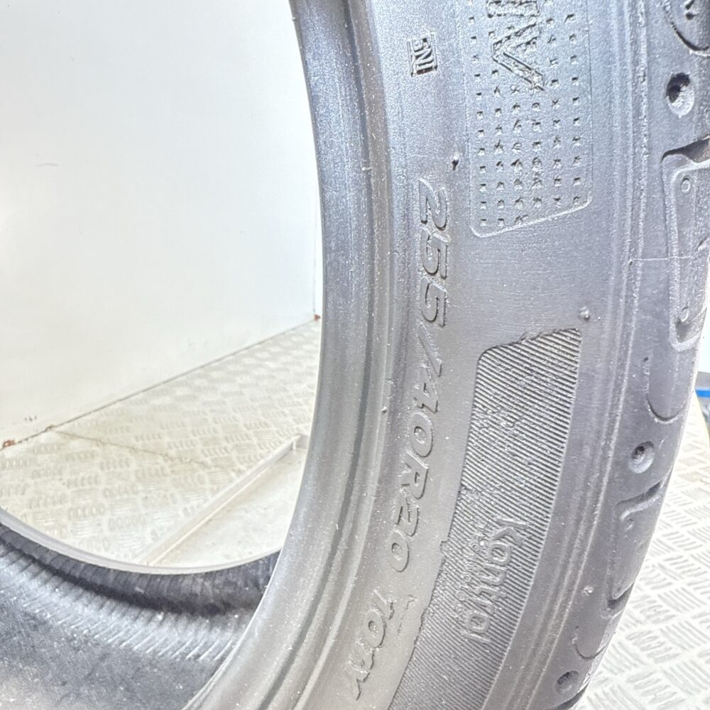 Pneumatico Usato 255 40 R20 101Y Hankook Ventus S1EVO 2 SUV Estivo | Gomme Usate | PrimaGomme.it Pneumatico usato 255 40 R20 Hankook Ventus S1EVO 2 SUV - foto 2