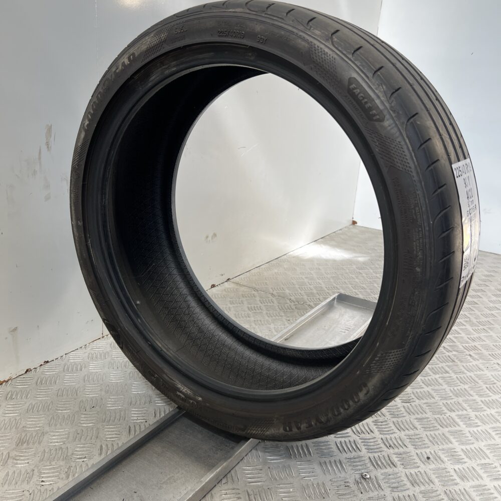 Pneumatico Usato 225 40 R19 93Y Goodyear Eagle F1 Asymetric 5 81% Estivo | Gomme Usate | PrimaGomme.it Pneumatico usato 225 40 R19 Goodyear Eagle F1 Asymetric 5