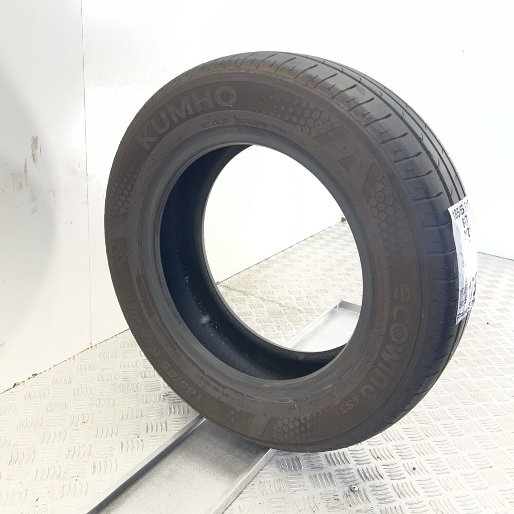 Pneumatico Usato 185 65 R15 88T Kumho Ecowing ES31 76% Estivo | Gomme Usate | PrimaGomme.it Pneumatico usato 185 65 R15 Kumho Ecowing ES31