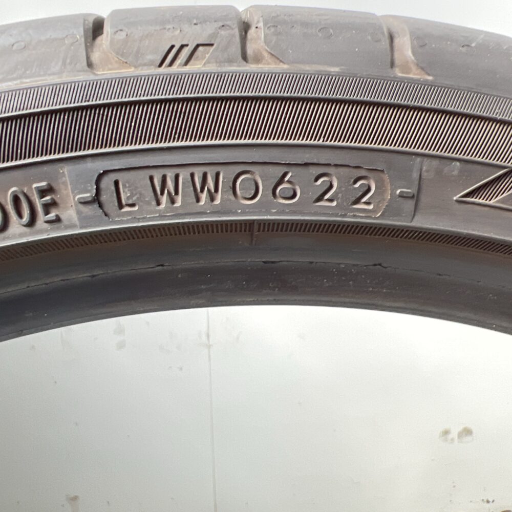 Gomma Usata 225 35 ZR19 88Y Yokohama Advan Sport V107 74% Estiva | Gomme Usate | PrimaGomme.it Gomma Usata 225 35 ZR19 88Y Yokohama Advan Sport V107 74% Estiva - immagine 6