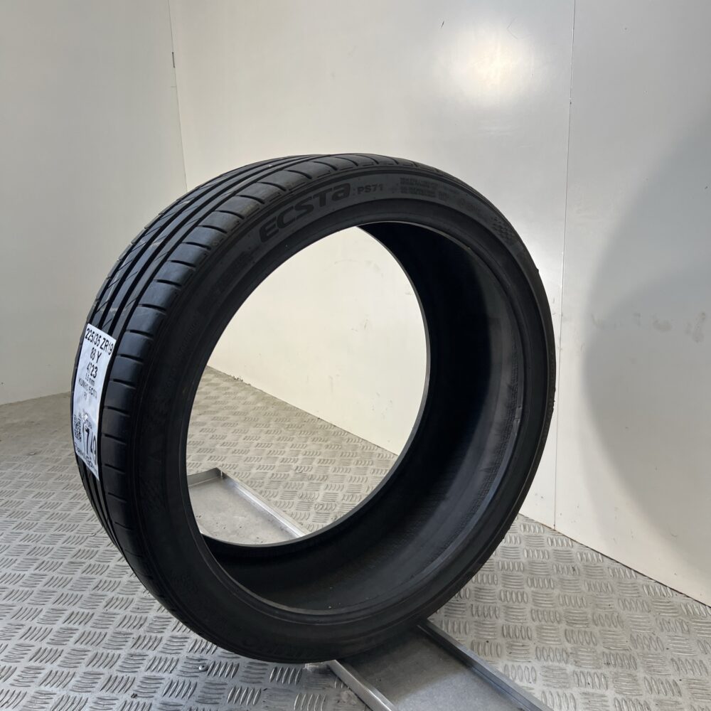 Pneumatico Usato 225 35 ZR19 88Y Kumho Ecsta PS71 79% Estivo | Gomme Usate | PrimaGomme.it Pneumatico usato 225 35 ZR19 Kumho Ecsta PS71 - foto 2