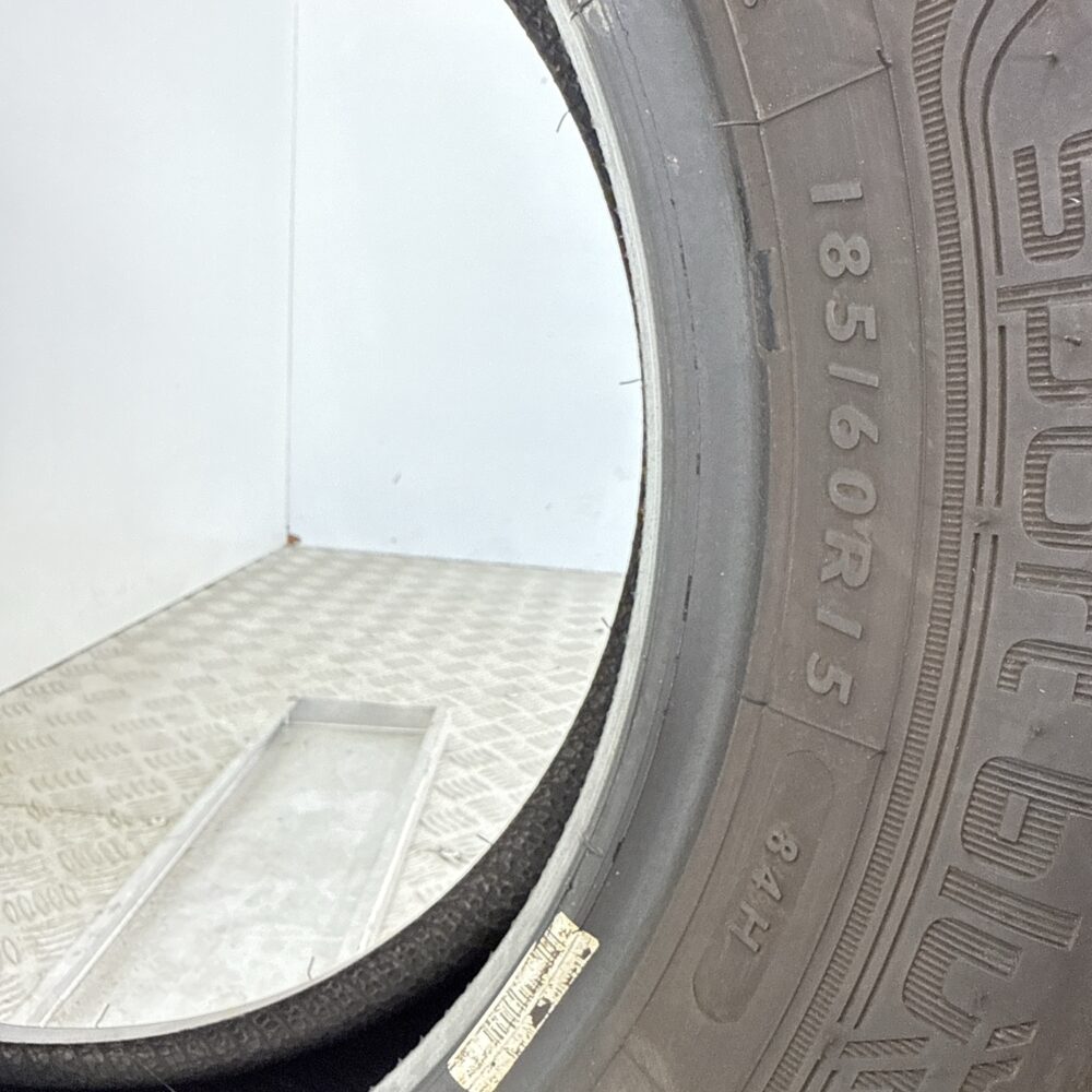 Pneumatico Usato 185 60 R15 84H Dunlop Sport Blu Response 86% Estivo | Gomme Usate | PrimaGomme.it Pneumatico usato 185 60 R15 Dunlop Sport Blu Response - foto 2