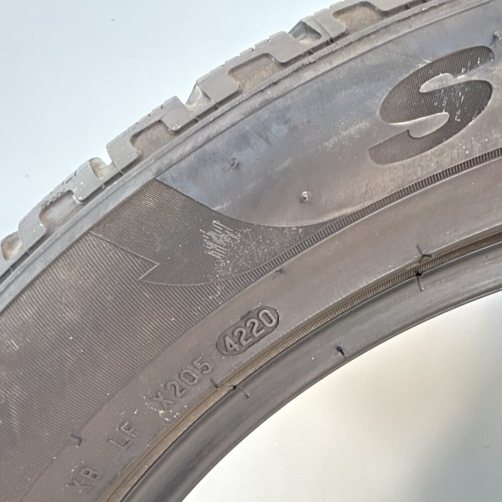Gomme Usate 235 50 R19 103H Pirelli Scorpion Winter 83% Invernali | Gomme Usate | PrimaGomme.it Gomme usate 235 50 R19 Pirelli Scorpion Winter