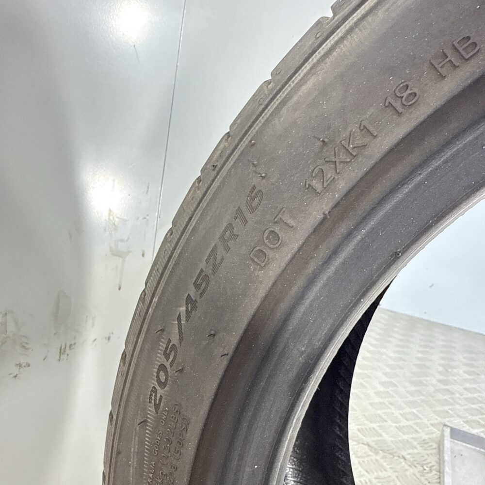 Pneumatico Usato 205 45 R16 87W Hankook Ventus Prime 4 Estivo | Gomme Usate | PrimaGomme.it Pneumatico usato 205 45 R16 Hankook Ventus Prime 4 - foto 3