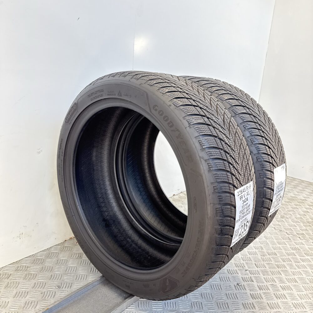 Gomme Usate 235 45 R19 XL 99V Goodyear Ultra Grip Performance 3 73% Invernali | Gomme Usate | PrimaGomme.it Gomme usate 235 45 R19 Goodyear Ultra Grip Performance 3 - foto 6