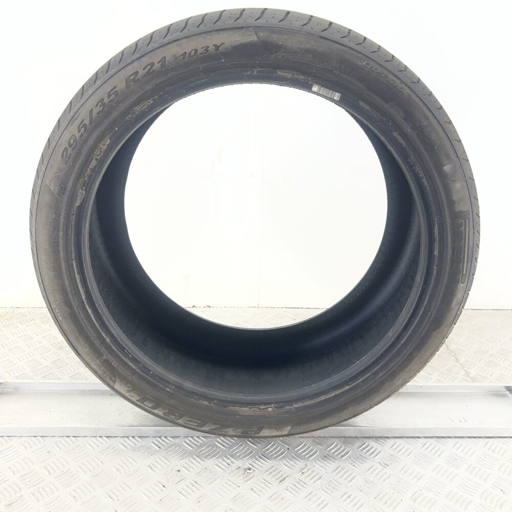 Pneumatico Usato 295 35 R21 103Y Pirelli P Zero 89% Estivo | Gomme Usate | PrimaGomme.it Pneumatico usato 295 35 R21 Pirelli P Zero - foto 2