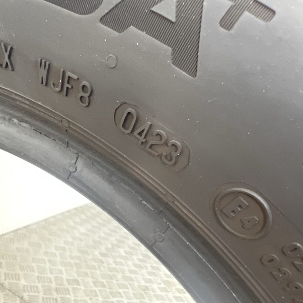 Pneumatico Usato 175 65 R14 82T Esa Tecar Spirit Pro Estivo | Gomme Usate | PrimaGomme.it Pneumatico usato 175 65 R14 Esa Tecar Spirit Pro - foto 3