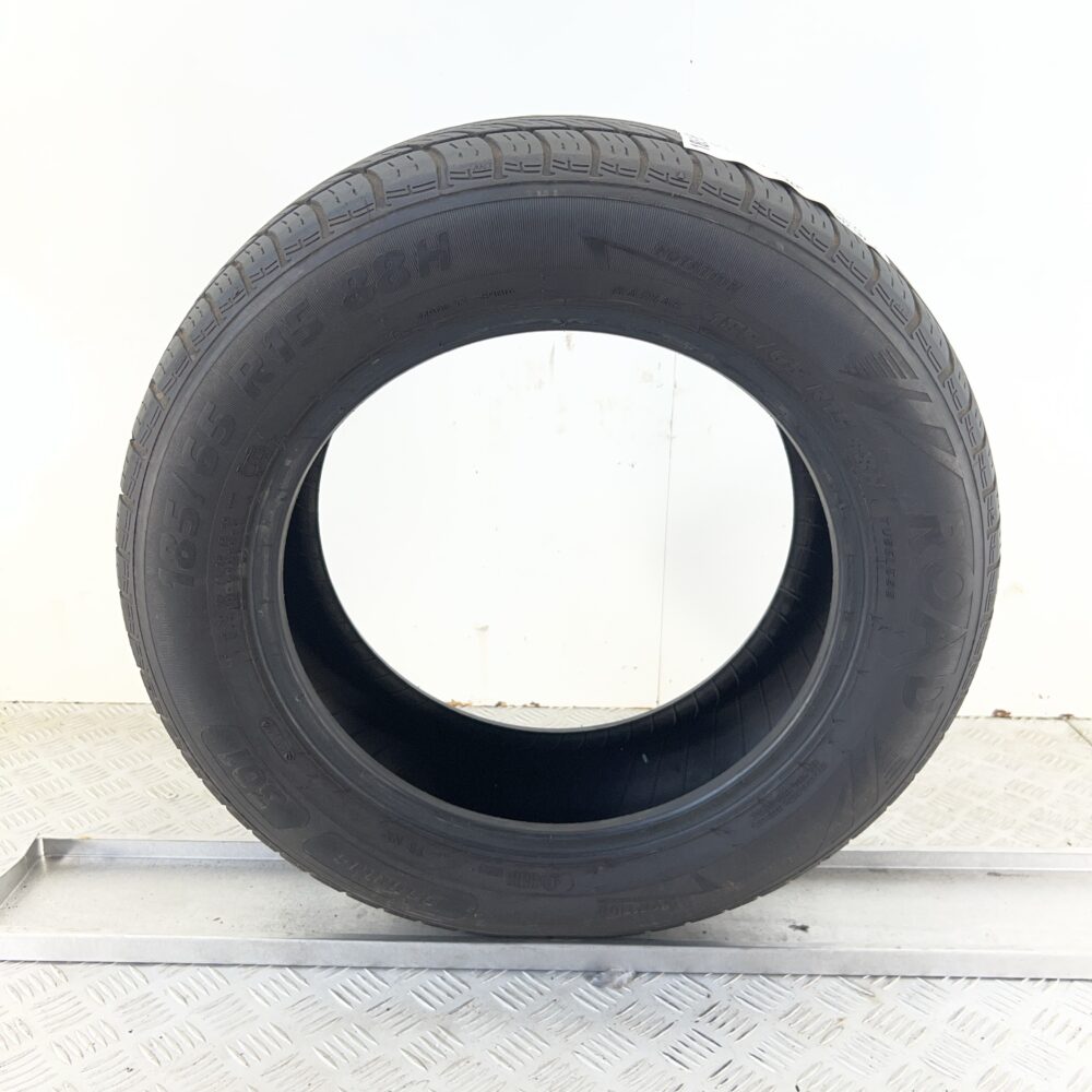 Pneumatico Usato 185 65 R15 88H Sebring Road 301 79% Estivo | Gomme Usate | PrimaGomme.it Pneumatico usato 185 65 R15 Sebring Road 301 - foto 2