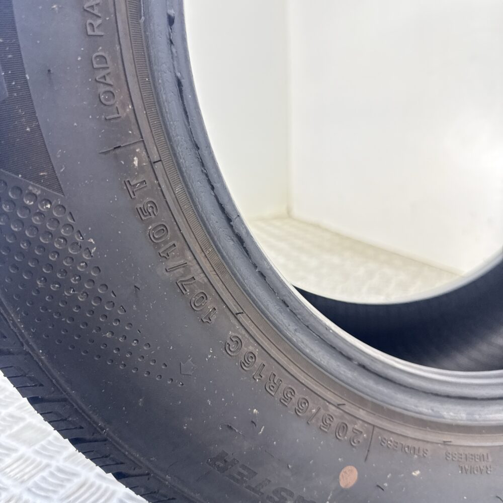 Pneumatico Usato 205 65 R16C 107/105T Minerva Allseason Vanmaster 77% 4 Stagioni | Gomme Usate | PrimaGomme.it Pneumatico usato 205 65 R16C Minerva Allseason Vanmaster - foto 2