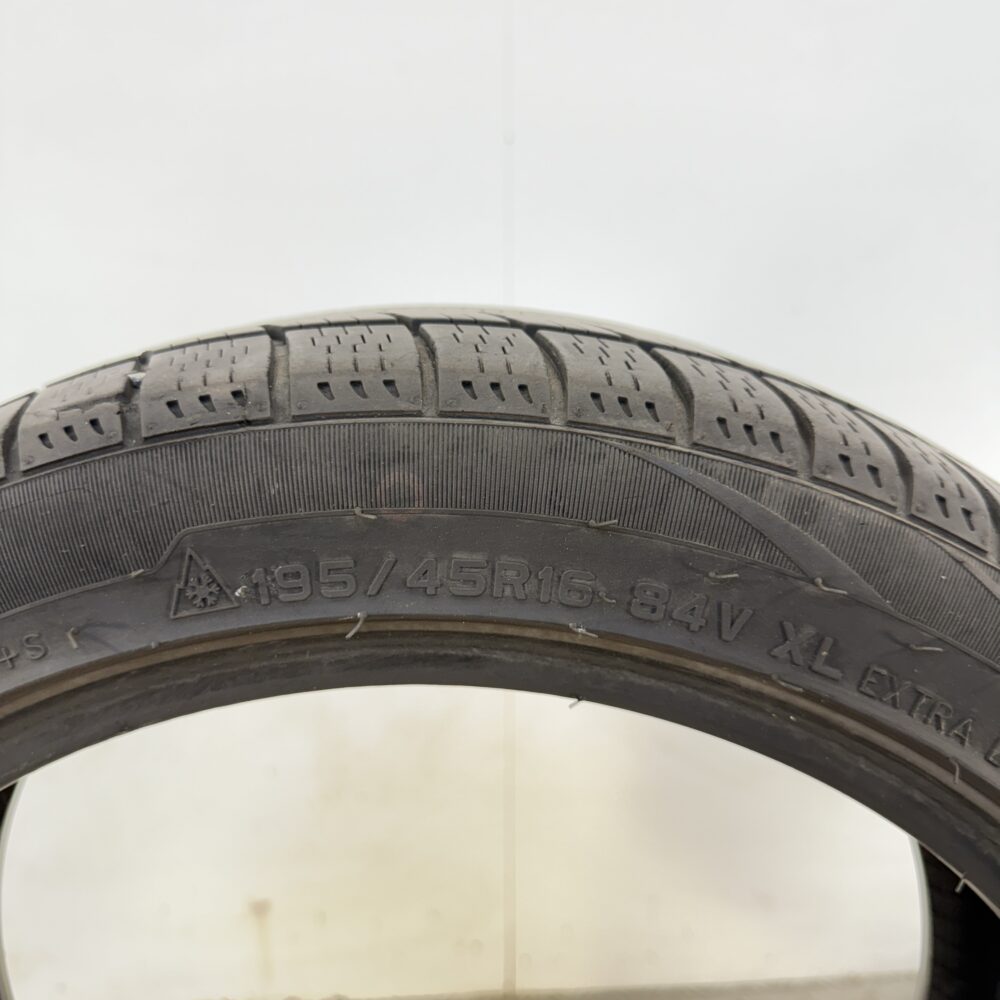 Gomme Usate 195 45 R16 XL 84V Ovation VI-782 AS 71% 4 Stagioni | Gomme Usate | PrimaGomme.it Gomme usate 195 45 R16 Ovation VI-782 AS - foto 2
