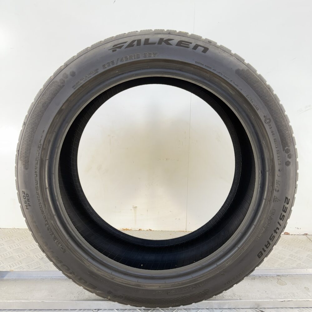 Gomme Usate 235 45 R18 XL 98V Falken Eurowinter HS02 Pro 83% Invernali | Gomme Usate | PrimaGomme.it Gomme usate 235 45 R18 Falken Eurowinter HS02 Pro - foto 7