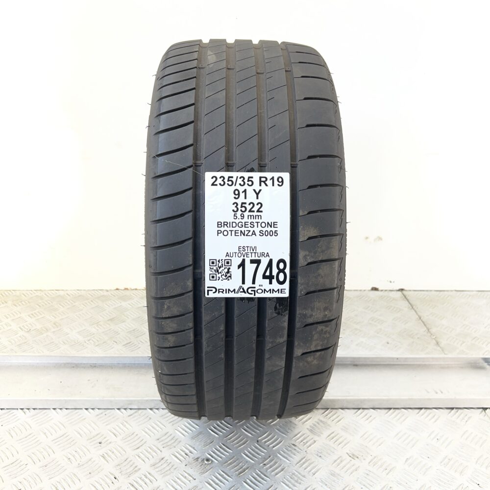 Pneumatico Usato 235 35 R19 91Y Bridgestone Potenza S005 84% Estivo | Gomme Usate | PrimaGomme.it Pneumatico usato 235 35 R19 Bridgestone Potenza S005 - foto 7