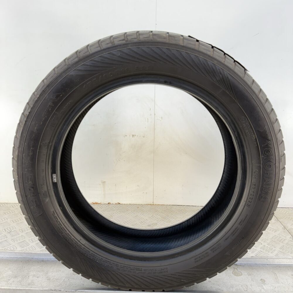 Gomme Usate 175 60 R16 82H Yokohama V903 71% Invernali | Gomme Usate | PrimaGomme.it Gomme usate 175 60 R16 Yokohama V903 - foto 3