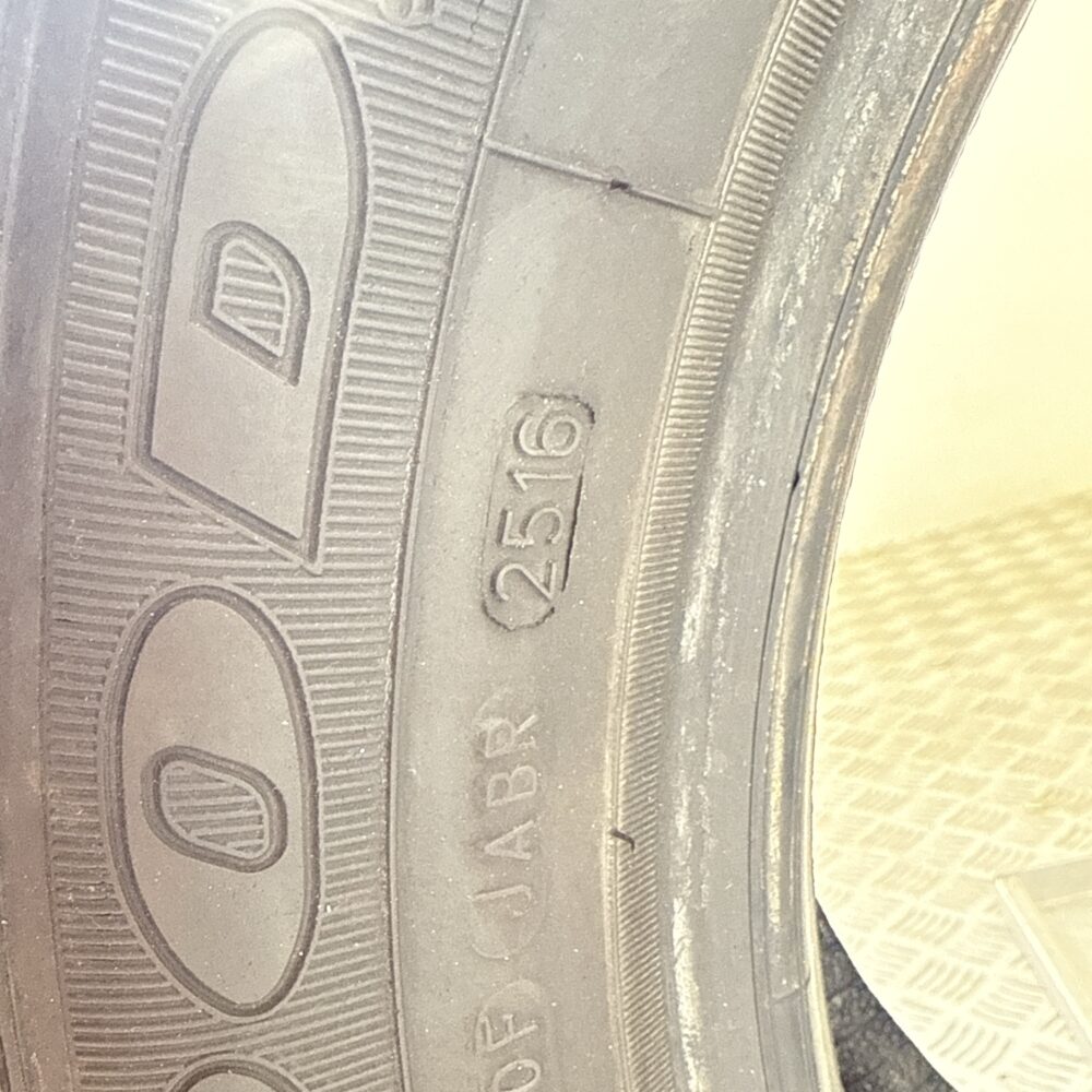 Pneumatico Usato 205 55 R16 91V Goodyear Efficient Grip Estivo | Gomme Usate | PrimaGomme.it Pneumatico usato 205 55 R16 Goodyear Efficient Grip