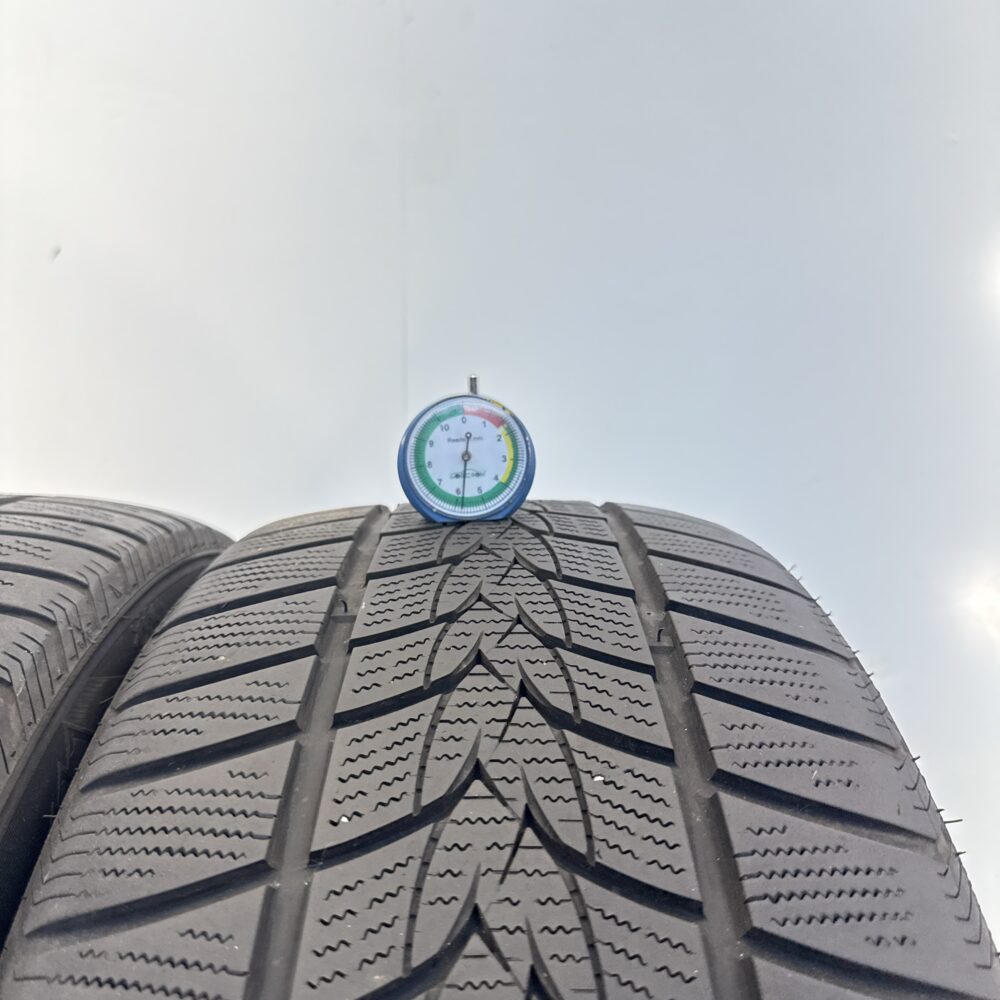 Gomme Usate 235 45 R20 XL 100V Imperial Snow Dragon UHP 81% Invernali | Gomme Usate | PrimaGomme.it Gomme usate 235 45 R20 Imperial Snow Dragon UHP - foto 9