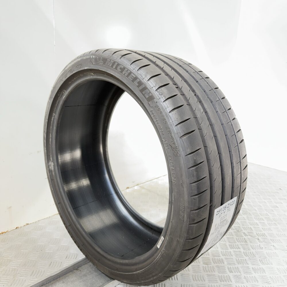Pneumatico Usato 255 35 ZR20 XL 97Y Michelin Pilot Sport 4s 84% Estivo | Gomme Usate | PrimaGomme.it Pneumatico usato 255 35 ZR20 Michelin Pilot Sport 4s - foto 4