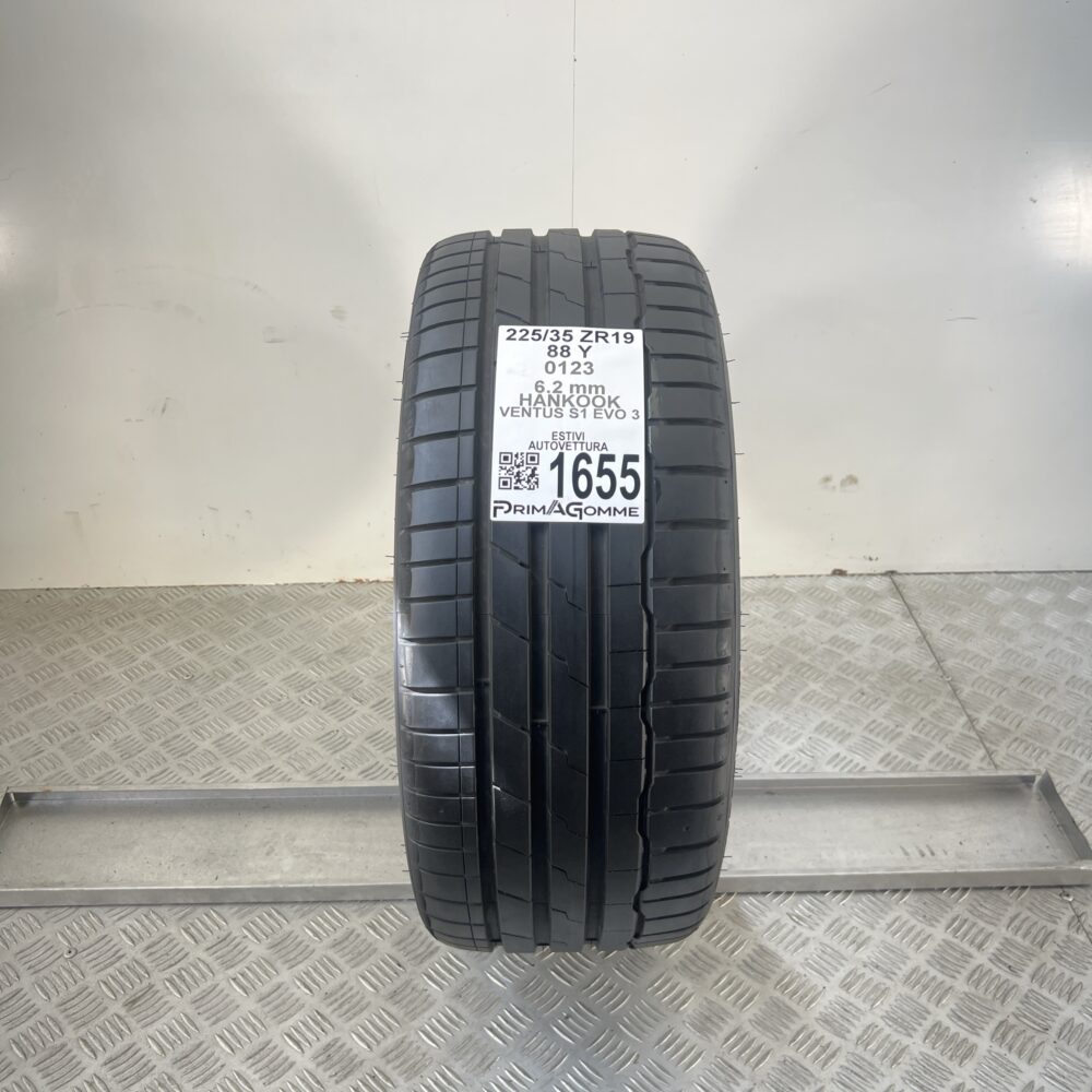 Gomma Usata 225 35 ZR19 88Y Hankook Ventus S1 Evo 3 89% Estiva | Gomme Usate | PrimaGomme.it Gomma Usata 225 35 ZR19 88Y Hankook Ventus S1 Evo 3 89% Estiva