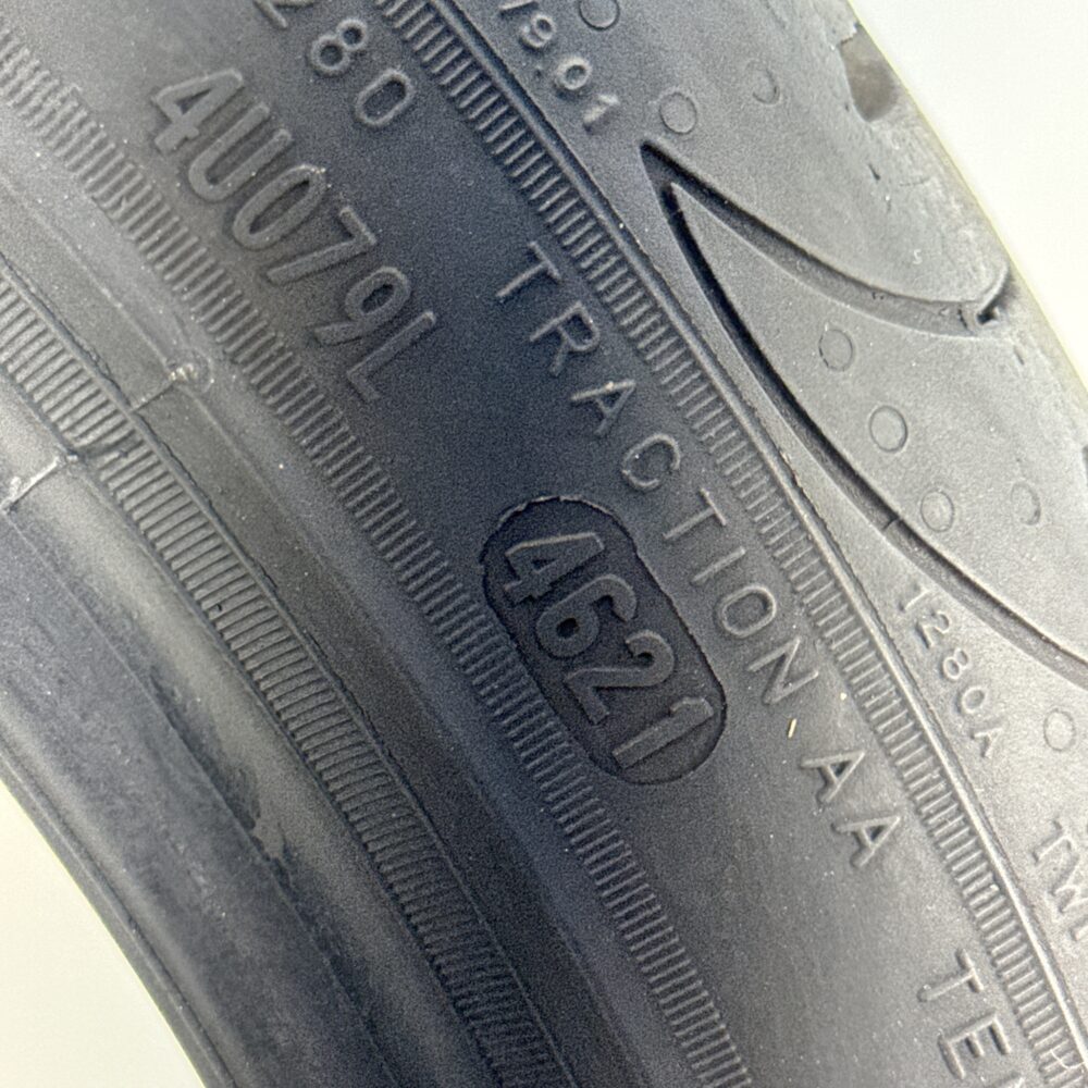 Gomma Usata 225 40 ZR18 92Y Pirelli P Zero Nero GT 91% Estivo | Gomme Usate | PrimaGomme.it Gomma usata 225 40 ZR18 Pirelli P Zero Nero GT - foto 3