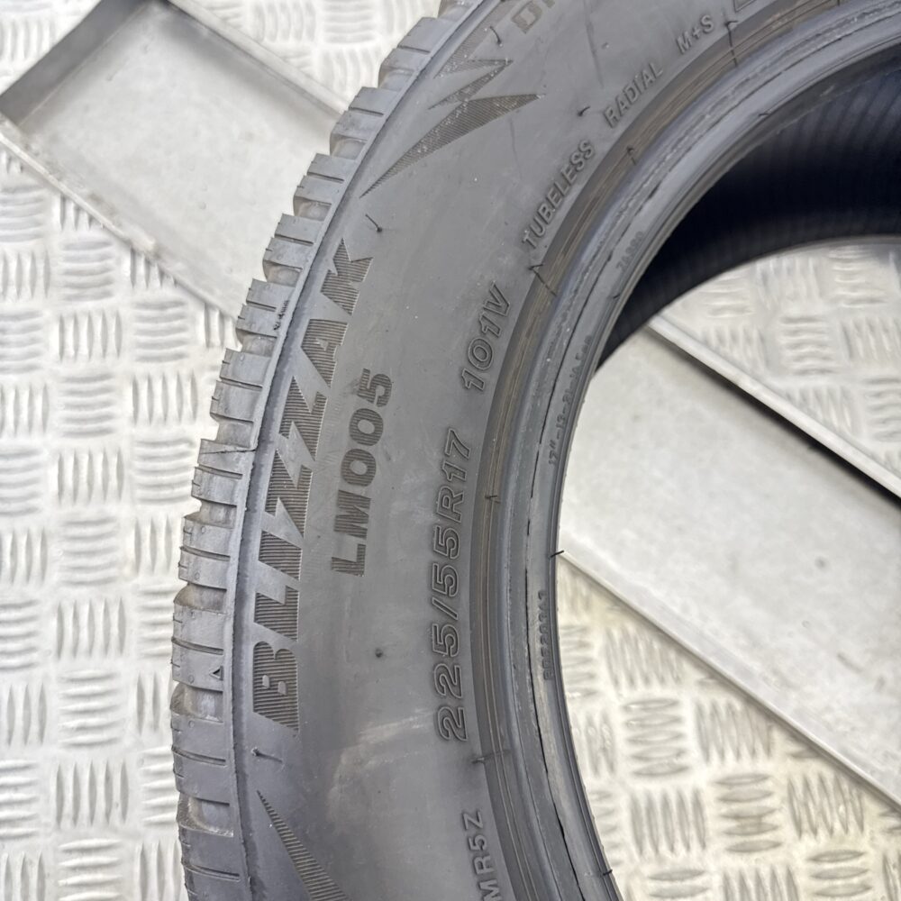 Gomme Usate 225 55 R17 XL 101V Bridgestone Blizzak LM005 RunFlat 74% Invernali | Gomme Usate | PrimaGomme.it Gomme usate 225 55 R17 Bridgestone Blizzak LM005 - foto 2