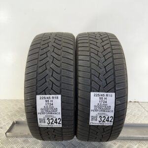 Gomme Usate 225 45 R18 95H GOODYEAR Ultragrip Performance 71% Invernali