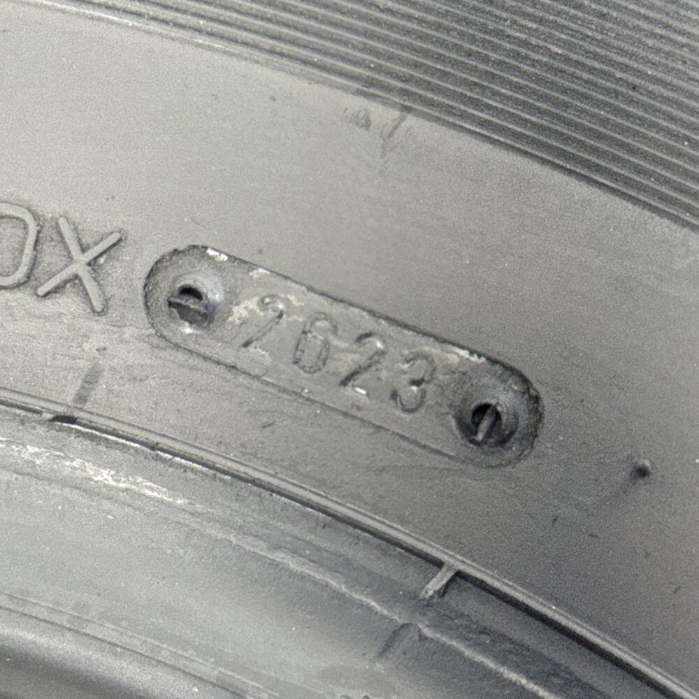 Gomme Usate 185 70 R14 88T Riken Snowtime B2 86% Invernali | Gomme Usate | PrimaGomme.it RIKEN Snowtime B2 185/70 R14 88T, dettaglio fotografico 8