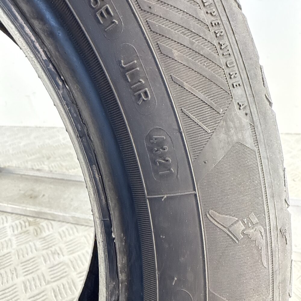 Gomme Usate 205 55 R17 95V Goodyear Efficient Grip Performance 2 Estive | Gomme Usate | PrimaGomme.it Gomme usate 205 55 R17 Goodyear Efficient Grip Performance 2