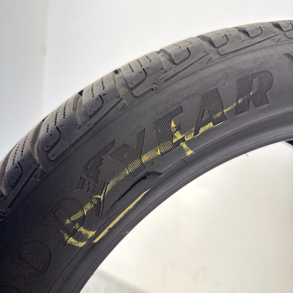 Gomme Usate 225 45 R18 95H GOODYEAR Ultragrip Performance 71% Invernali | Gomme Usate | PrimaGomme.it Gomme usate 225 45 R18 GOODYEAR Ultragrip Performance - foto 6