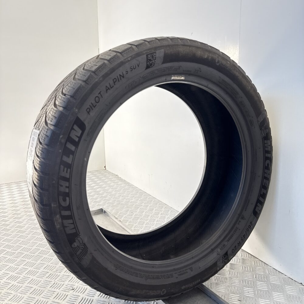 Gomma Usata 265 45 R20 104V Michelin Pilot Alpin 5 SUV Invernale | Gomme Usate | PrimaGomme.it Gomma usata 265 45 R20 Michelin Pilot Alpin 5 SUV - foto 7