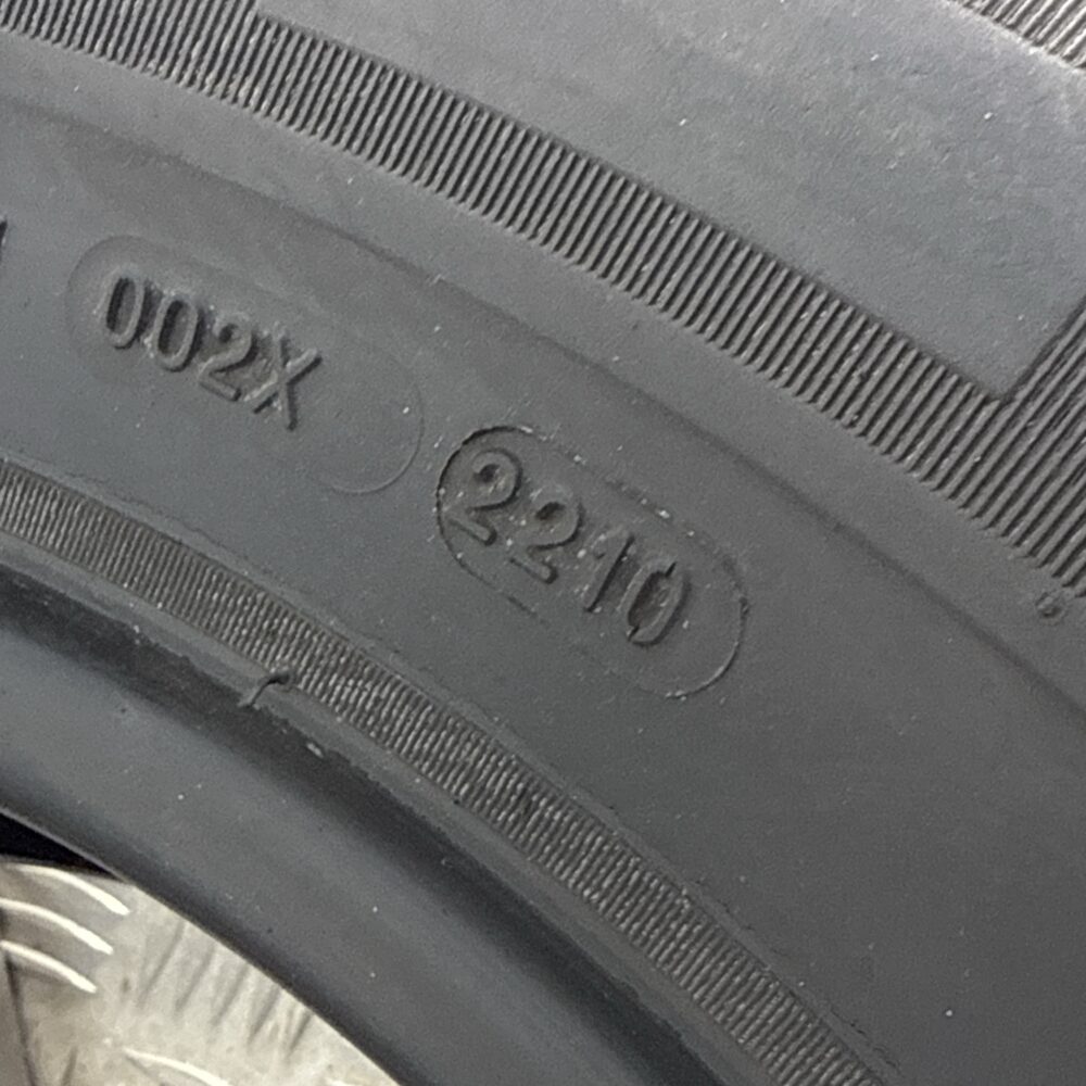 Gomma Usata 225 65 R16C 112/110R Michelin Agilis Alpin 87% Invernale | Gomme Usate | PrimaGomme.it Gomma usata 225 65 R16C Michelin Agilis Alpin