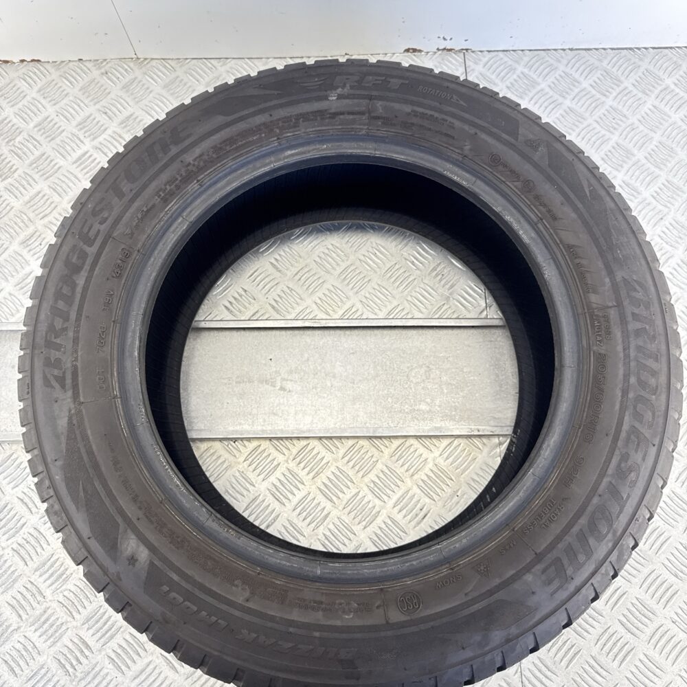 Gomme Usate 205 60 R16 92H Bridgestone Blizzak LM001 RunFlat Invernali | Gomme Usate | PrimaGomme.it Gomme usate 205 60 R16 Bridgestone Blizzak LM001 - foto 5