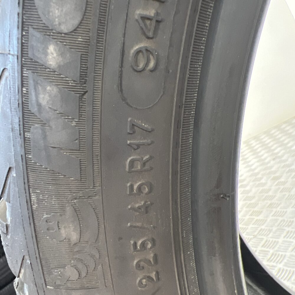 Gomma usata MICHELIN Alpin A4 225/45 R17 94H – foto 07 | Prima Gomme MICHELIN Alpin A4 225/45 R17 94H, dettaglio fotografico 7