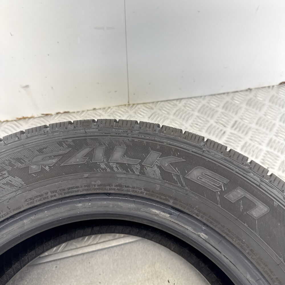 Gomma Usata 195 70 R15C 104/102R Falken Eurowinter VAN01 Invernale | Gomme Usate | PrimaGomme.it Gomma usata 195 70 R15C Falken Eurowinter VAN01 - foto 4